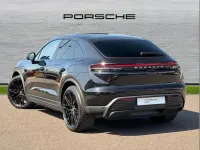 New Porsche Macan 300 kW (408 HP) 2026 Black SUV