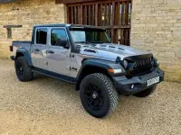Used Jeep Gladiator 285 HP (209 kW) 2019 Silver Pickup