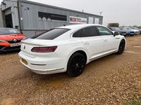 Usado VW Arteon Elegance 150 HP (110 kW) 2019 Branco Citadino
