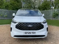 Used Ford Tourneo Titanium 170 HP (125 kW) 2025 White MPV