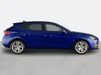 Used Seat Leon SE Dynamic 115 HP (84 kW) 2021 Blue Hatchback