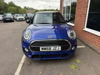 Used Mini Cooper Hatch 134 HP (98 kW) 2018 Blue Hatchback