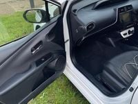 Used Toyota Prius Active 2017 White Hatchback