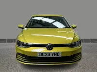 Used VW Golf VIII Life 150 HP (110 kW) 2023 Yellow Hatchback