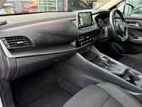 Used Nissan Qashqai Acenta Premium 155 HP (114 kW) 2022 White SUV