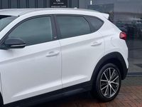 Used Hyundai Tucson GO! 141 HP (103 kW) 2018 White SUV