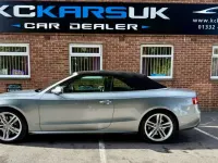 Begagnad Audi A5 Cabriolet Comfort 2010 Grå Cab