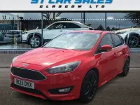 Used Ford Focus Zetec 150 HP (110 kW) 2015 Red Hatchback