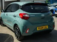 Used Hyundai i10 Premium 65 HP (47 kW) 2024 Green Hatchback
