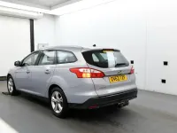 Używany Ford Focus Zetec 115 KM (84 kW) 2013 Srebrny Kombi