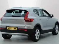 Używany Volvo XC40 Core 163 KM (119 kW) 2024 SUV