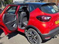 Used Renault Captur Dynamique 110 HP (80 kW) 2018 Red/black SUV