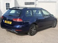 Używany VW Golf VII SE 115 KM (84 kW) 2018 Niebieski Kombi