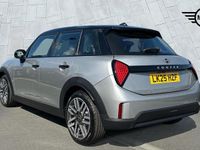 Begagnad Mini Cooper Hatch 113 kW (154 HK) 2025 Silver Halvkombi