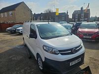 Used Vauxhall Vivaro Edition 120 HP (88 kW) 2020 White MPV