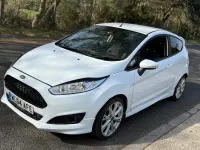 Używany Ford Fiesta Zetec 123 KM (90 kW) 2014 Biały Hatchback