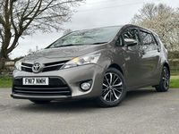 Usado Toyota Verso Design 147 HP (108 kW) 2017 Castanho Monovolume