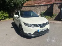 Used Nissan Qashqai Tekna 115 HP (84 kW) 2016 White SUV