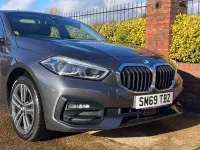 Begagnad BMW 116 Sport Line 2020 Grå Halvkombi