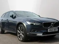 Used Volvo V90 CC 235 HP (172 kW) 2021 Blue Estate