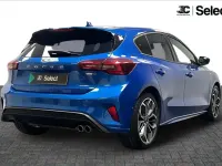 Used Ford Focus ST-Line 153 HP (112 kW) 2023 Blue Hatchback