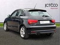 Usado Audi A1 Sport 123 HP (90 kW) 2018 Preto Citadino