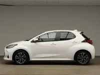 Used Toyota Yaris Hybrid Design 116 HP (85 kW) 2023 White Hatchback