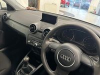 Used Audi A1 Sportback 116 HP (85 kW) 2017 White Hatchback
