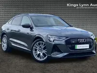Usado Audi e-tron Sportback Black Edition 230 kW (313 HP) 2023 Cinzento SUV