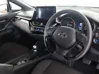 Used Toyota C-HR 122 HP (89 kW) 2023 White SUV