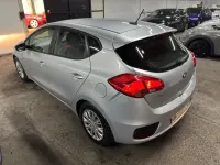 Używany Kia Ceed 2016 Srebrny Hatchback