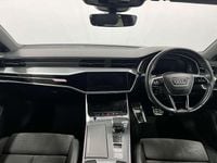 Used Audi A7 Sportback S-Line 231 HP (169 kW) 2019 Black Hatchback