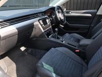 Used VW Passat GT 150 HP (110 kW) 2017 Blue Sedan