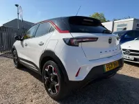 Usado Vauxhall Mokka SRi 100 kW (136 HP) 2021 Branco SUV