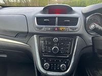 Used Vauxhall Mokka 140 HP (102 kW) 2015 White SUV