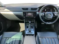 Gebraucht Skoda Superb SE L 2021 Silber Kleinwagen