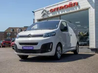 Used Citroën Dispatch 101 HP (74 kW) 2023 White MPV