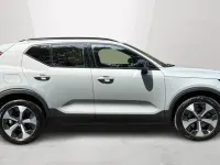 Used Volvo XC40 Plus 161 HP (118 kW) 2025 Grey SUV