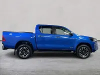 Usado Toyota HiLux 204 HP (150 kW) 2024 Azul Pickup
