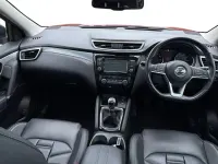 Used Nissan Qashqai N-Motion 140 HP (102 kW) 2021 Red SUV
