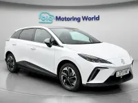 Begagnad MG MG4 EV Trophy 150 kW (204 HK) 2025 Halvkombi