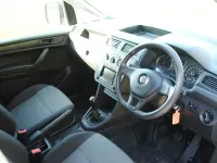 Usado VW Caddy Startline 102 CV (75 kW) 2017 Blanco Monovolumen