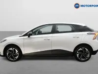 Used MG MG4 EV SE 319 kW (435 HP) 2025 White Hatchback