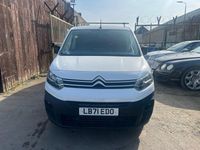 Used Citroën Berlingo 100 HP (73 kW) 2021 White MPV