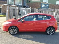 Used Ford Fiesta Zetec 96 HP (70 kW) 2011 Red Hatchback