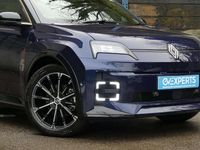 Used Renault R5 Iconic 69 kW (95 HP) 2025 Blue and black Hatchback