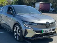 Usado Renault Megane E-Tech 159 kW (217 HP) 2023 Cinzento Citadino