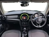 Usado Mini Cooper Classic 134 HP (98 kW) 2020 Verde Citadino