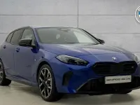Usado BMW M135 Comfort Edition 296 CV (217 kW) 2025 Azul Utilitario
