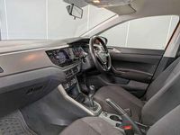 Used VW Polo SE 95 HP (69 kW) 2018 Orange Hatchback